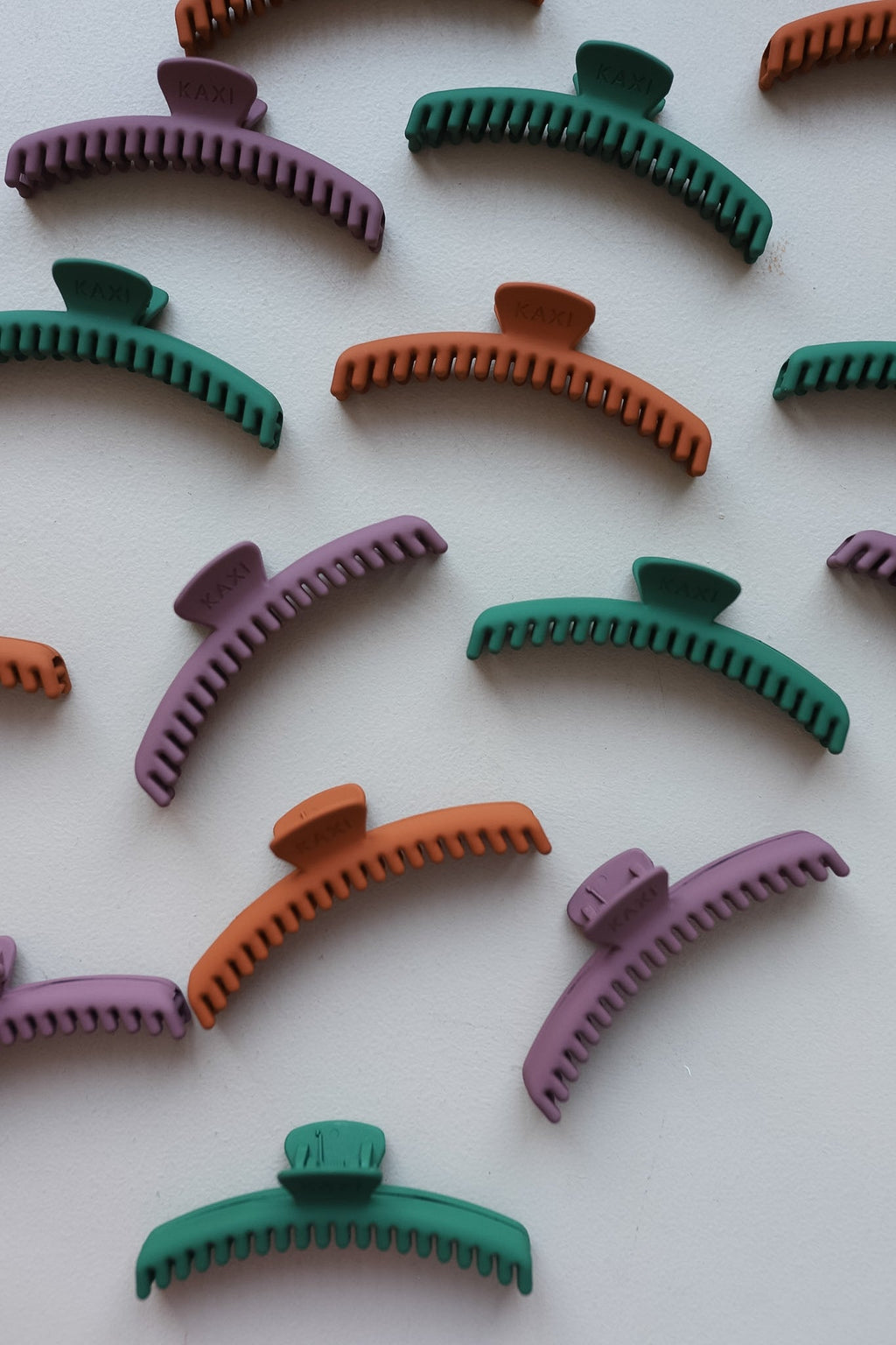 MATTE MINI HOLD EVERYTHING CLAW