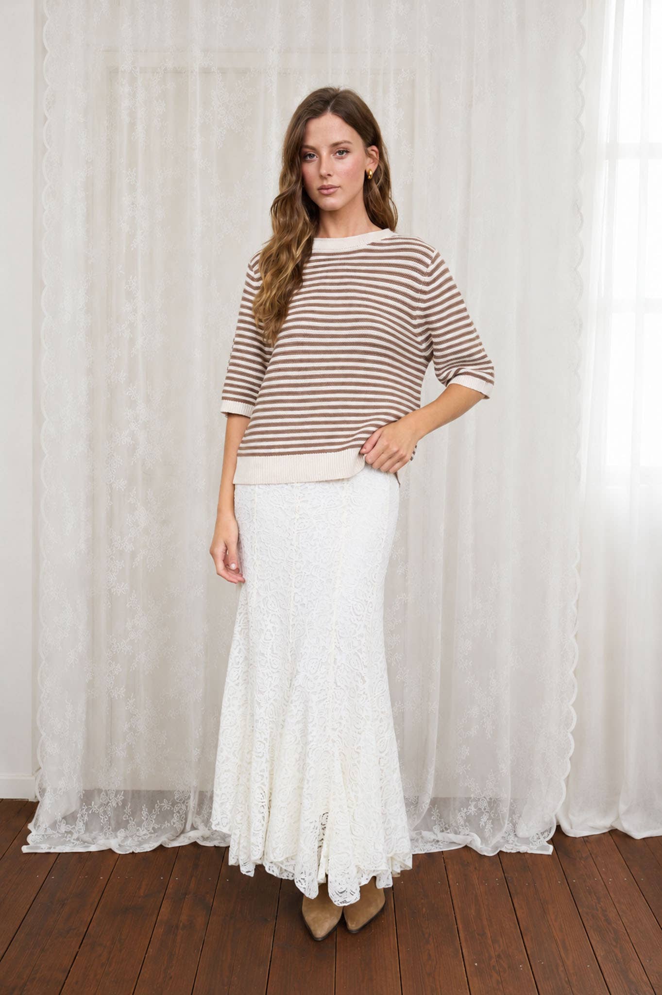 TEXTURED STRIPE CREW NECK HALF SLEEVE SWEATER : CREAM