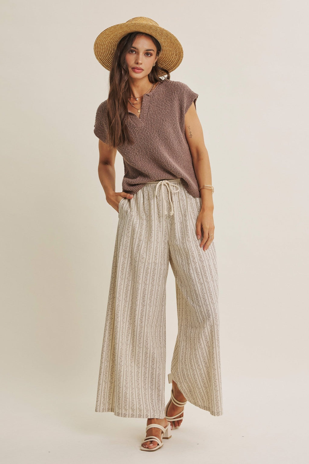 Slub Sweater Top In A Relaxed Fit: Mocha Mousse