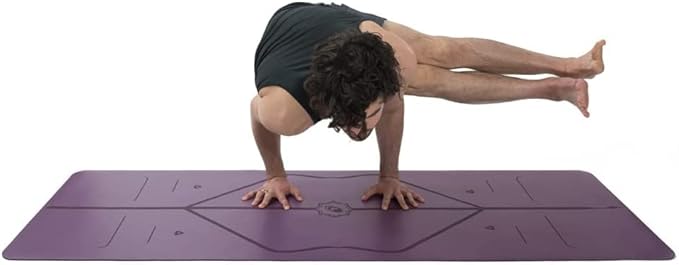 Liforme Original Yoga Mat – Free Yoga Bag Included - Patented Alignment System, Warrior-like Grip, Non-slip, Eco-friendly, sweat-resistant, long, wide, 4.2mm thick mat for comfort