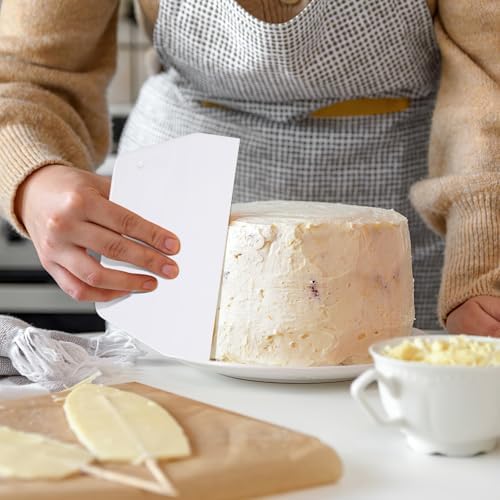 TEHAUX 2pcs Plastic Dough Scraper & Cake Decorating Tool