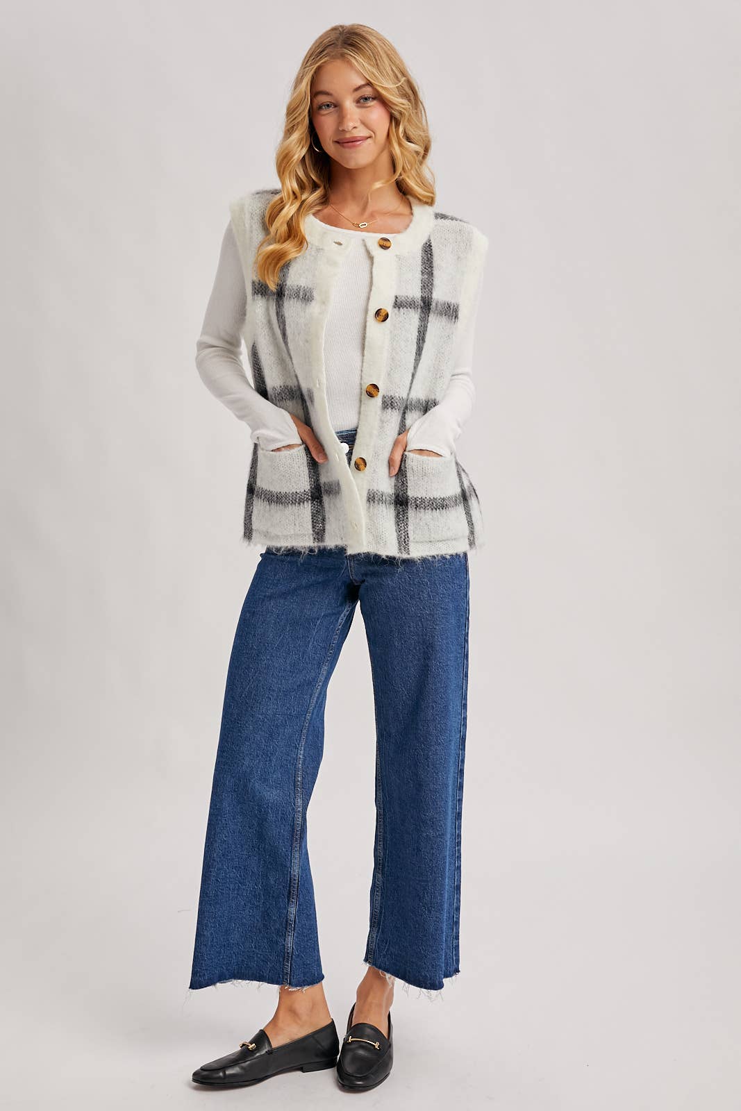 Button Down Plaid Knit Sweater Vest: Mocha