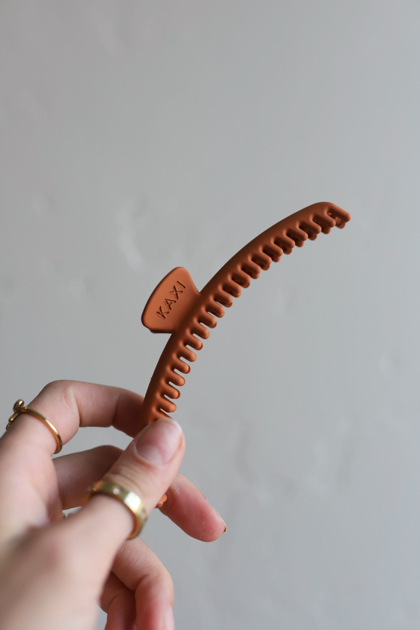 MATTE ORIGINAL HOLD EVERYTHING CLAW