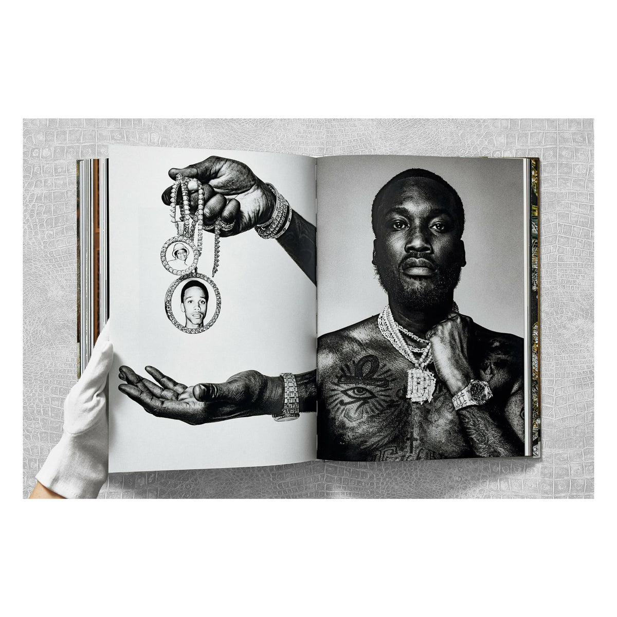 Ice Cold. A Hip-Hop Jewelry History (German, French, English)