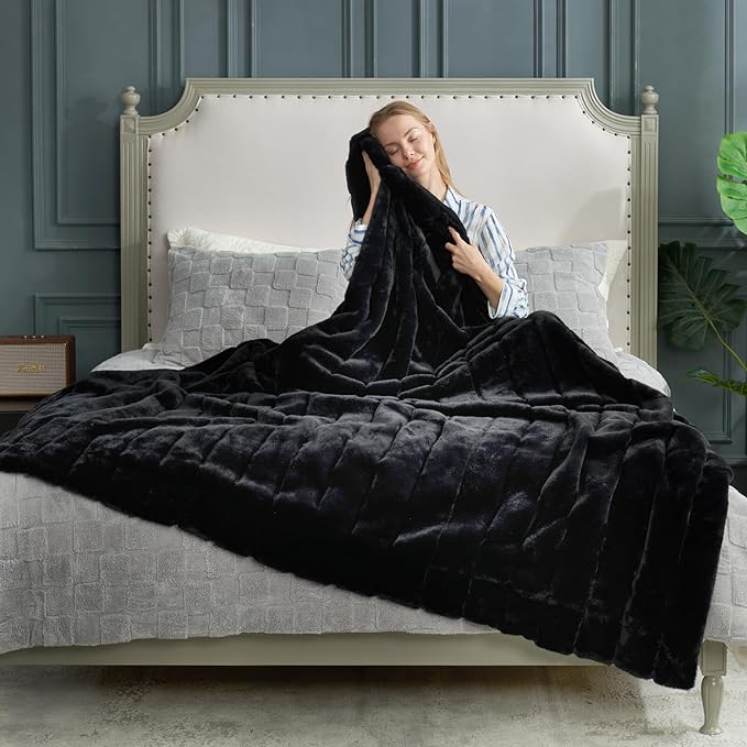 Cozy Bliss Faux Fur Throw Blanket for Couch, Cozy Warm Plush Striped Blanket for Sofa Bedroom Living Room, Black
