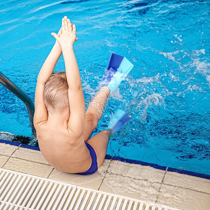 Kids Swim Fins,Short Kids Fins Youth Swimming Flippers for Lap Swimming Training for Children Girls Boys Beginners