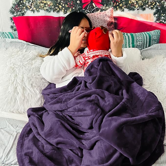 Bedsure Fleece Blanket Twin Size Purple - 300GSM Lightweight Plush Fuzzy Cozy Soft Warm Blanket for Bed, Sofa, Couch, Travel, Camping, 60x80 inches