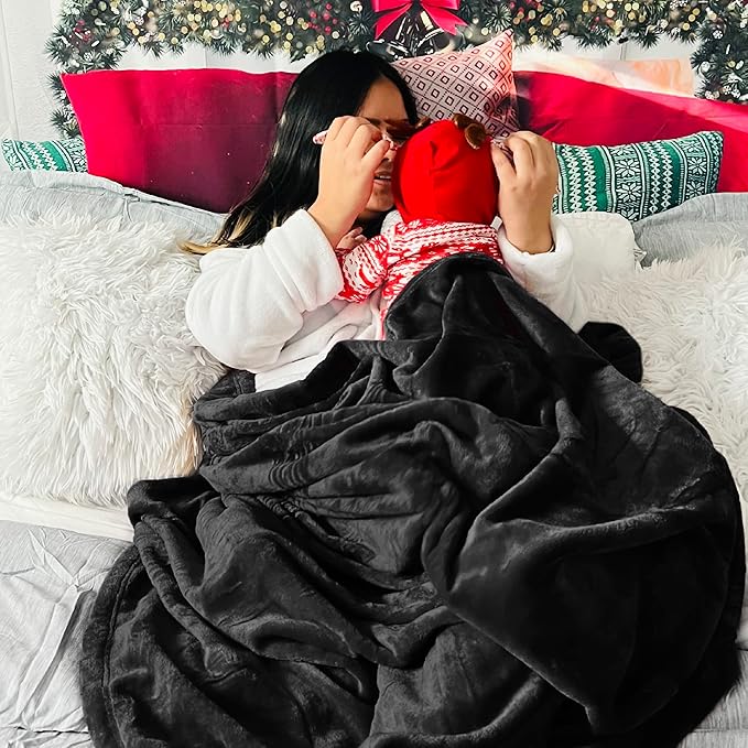 Bedsure Fleece Blankets Queen Size Black - Bed Blanket Soft Lightweight Plush Fuzzy Cozy Luxury Microfiber, 90x90 inches