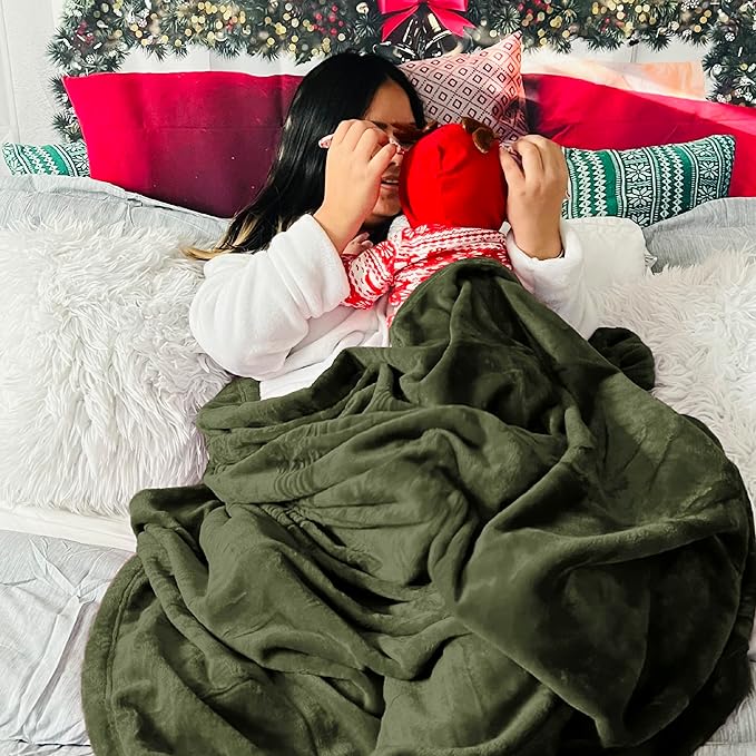 Bedsure Fleece Throw Blanket Olive Green - 300GSM Blankets for Couch, Sofa, Bed, Soft Lightweight Plush Cozy Throws for Toddlers, 50x60 inches