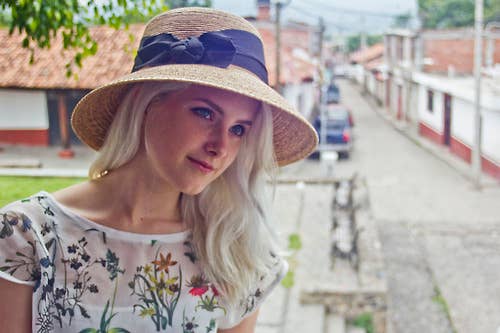 Tula - Somerset Black Bow