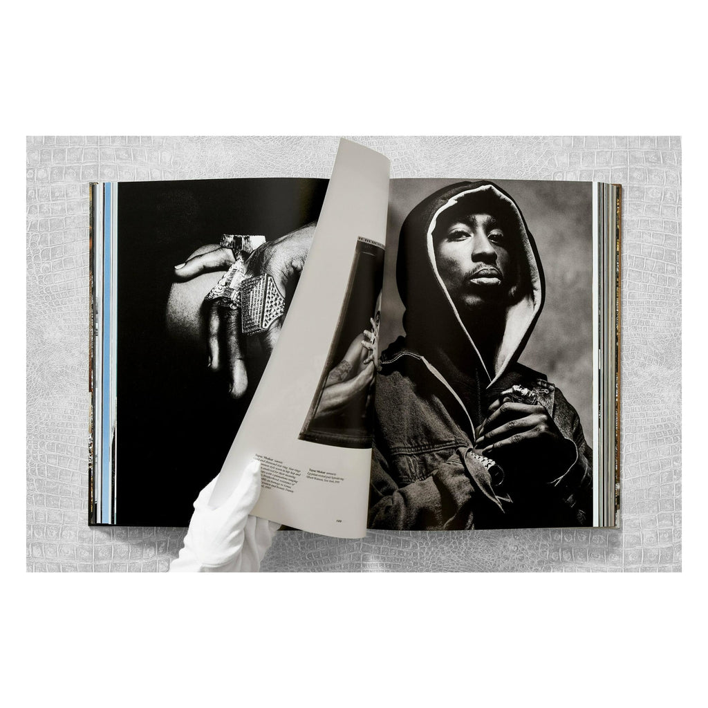 Ice Cold. A Hip-Hop Jewelry History (German, French, English)