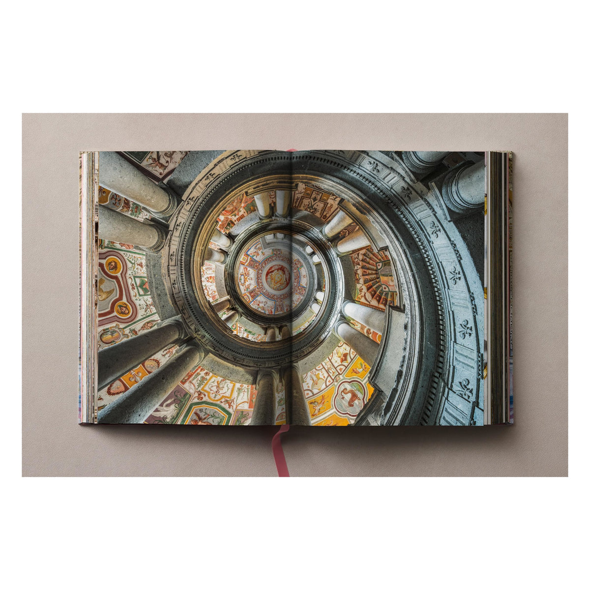 Massimo Listri. Italian Palaces (German, French, English)