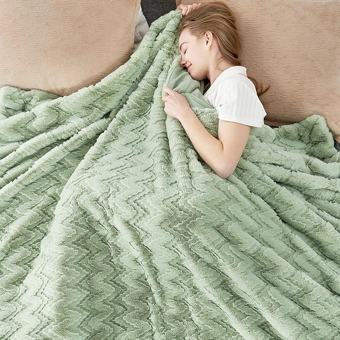Cozy Bliss Faux Fur Throw Blanket for Couch - Soft Fuzzy Cozy Throw Gift Blankets for Women,Sage Green Boho Blanket for Sofa Bedroom Living Room.60 * 80 Inches