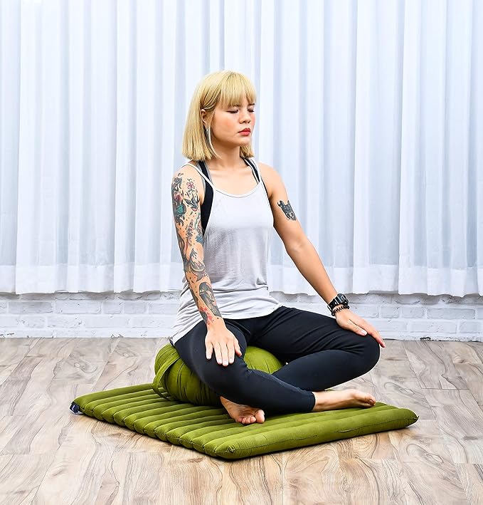 Leewadee Meditation Cushion Set – 1 Round Zafu Meditation Pillow and 1 Square Roll-Up Zabuton Meditation Mat, Pillows Bundle Filled with Kapok