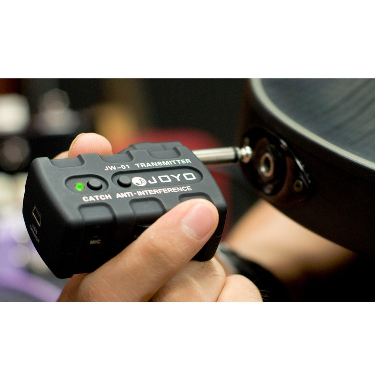JOYO JW-01 Low Noise Portability Guitar Wireless Audio Transmitter Audio Receiver, Plug:UK Plug(Black)