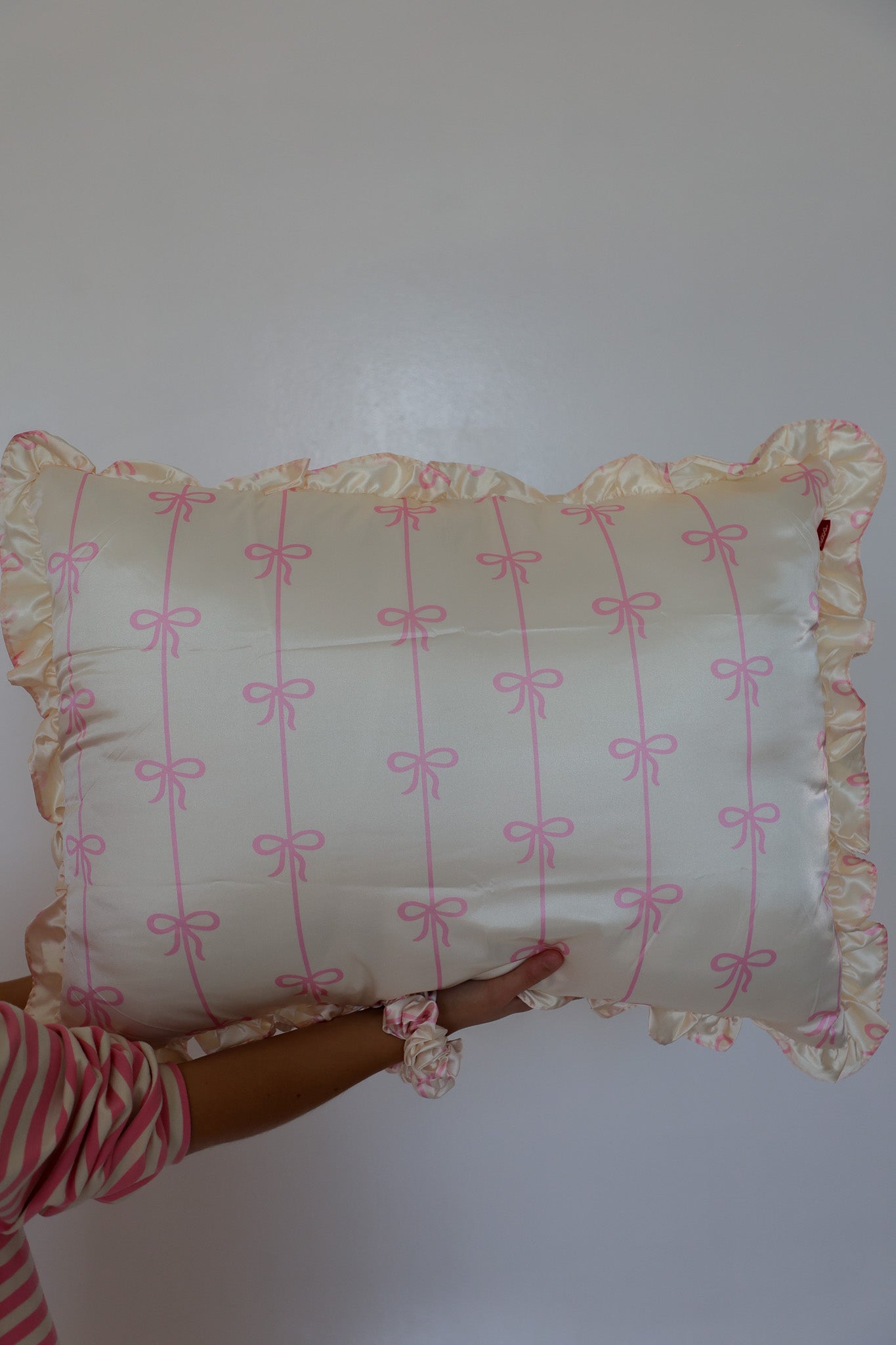 KAXI SATIN PILLOWCASE
