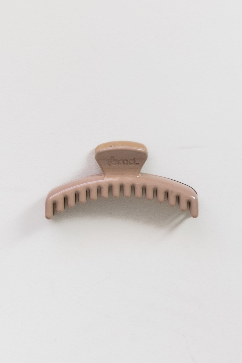 TWO TONED SHINY MINI HOLD EVERYTHING CLAW