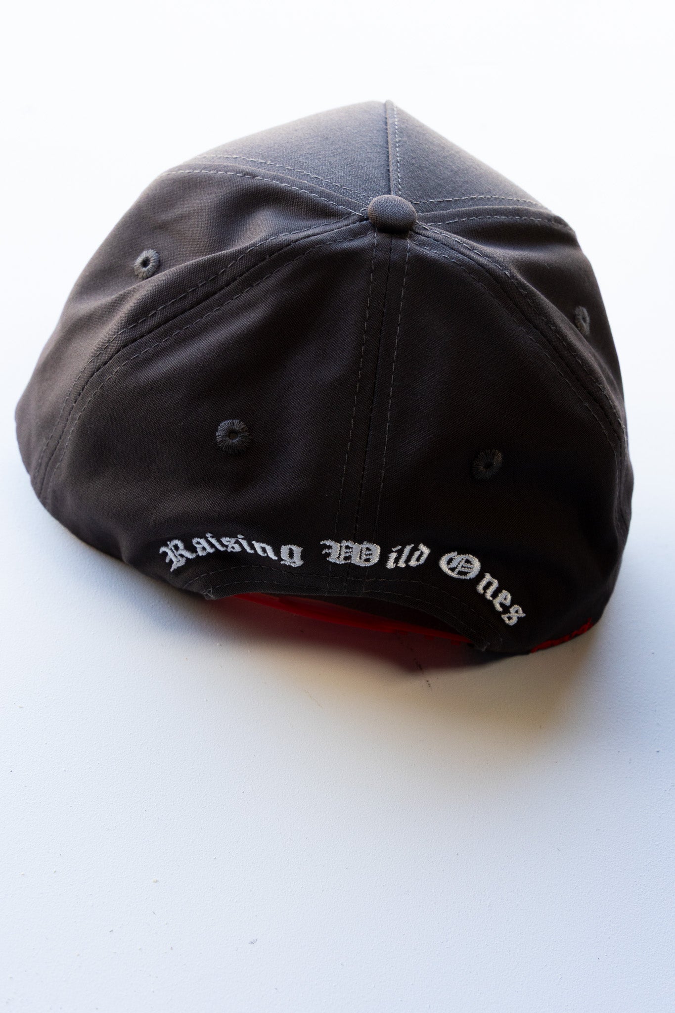 HOT MOM STUDDED TRUCKER HAT