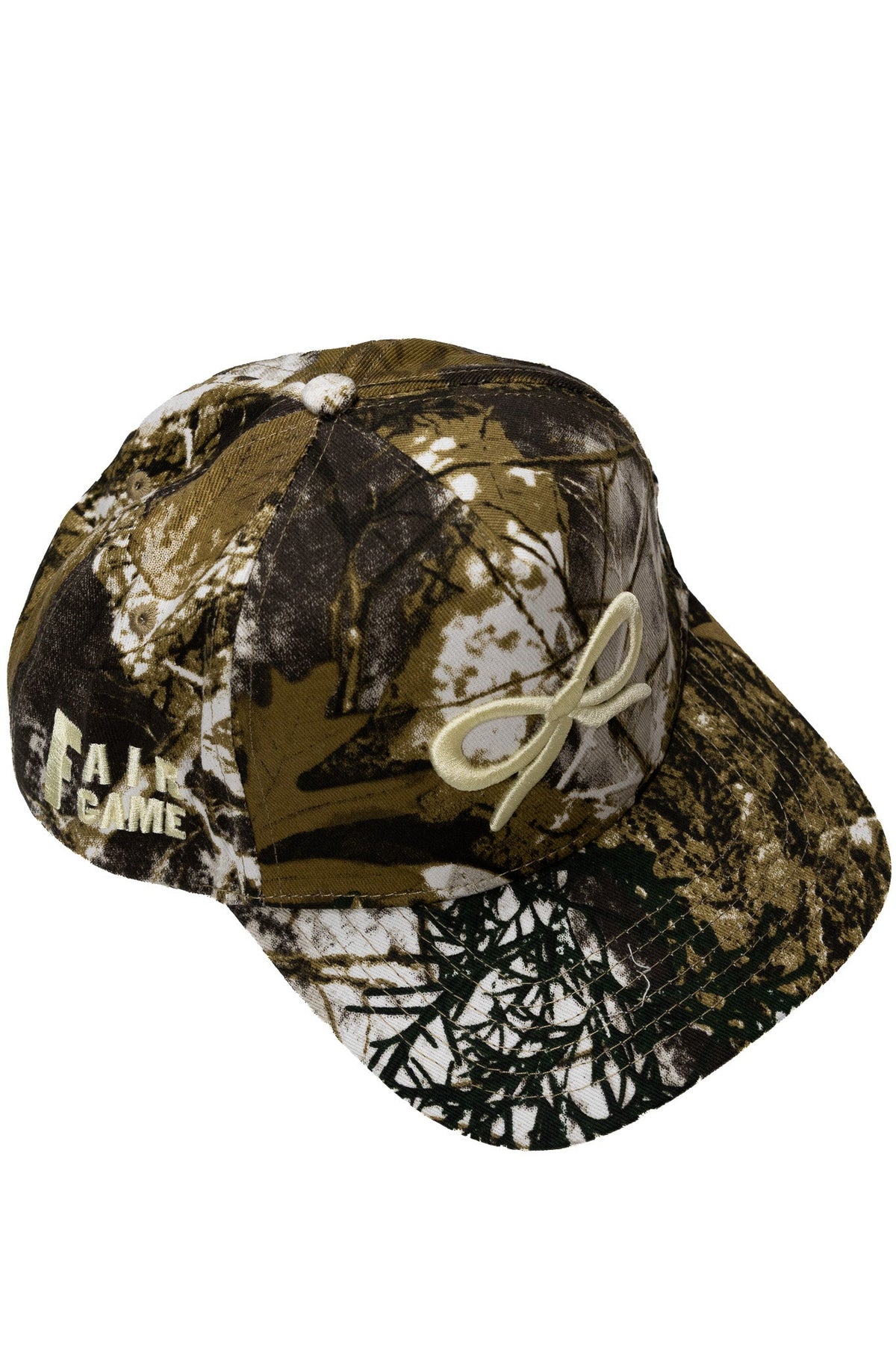 CAMO BOW TRUCKER HAT