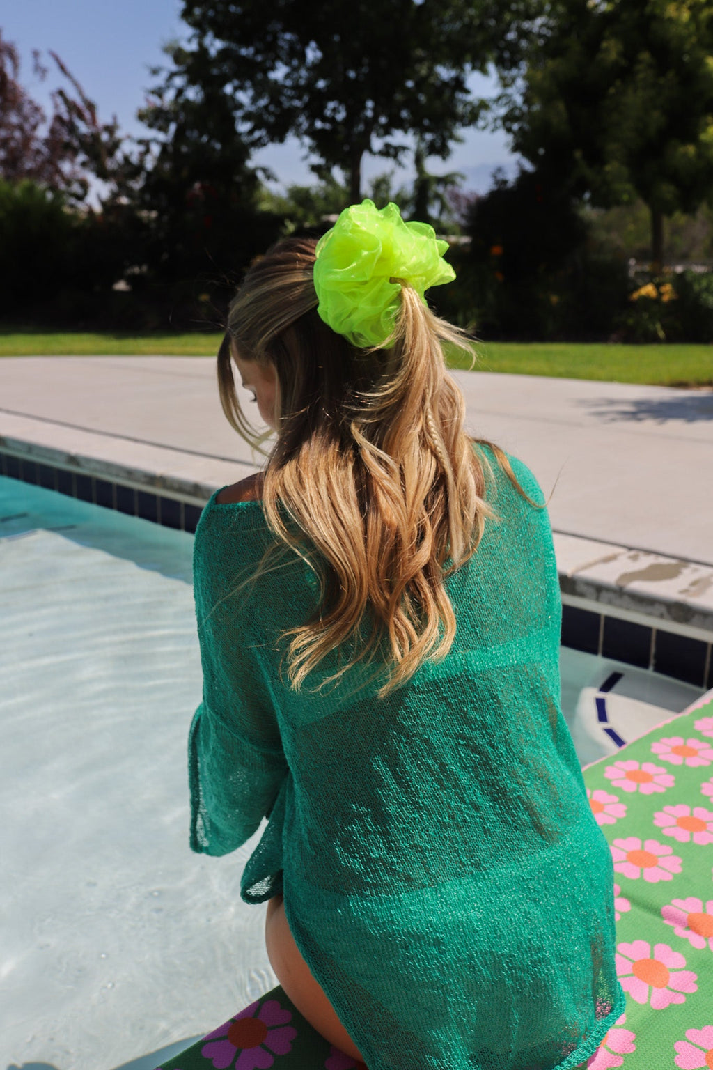 NEON JUMBO ORGANZA SCRUNCHIES
