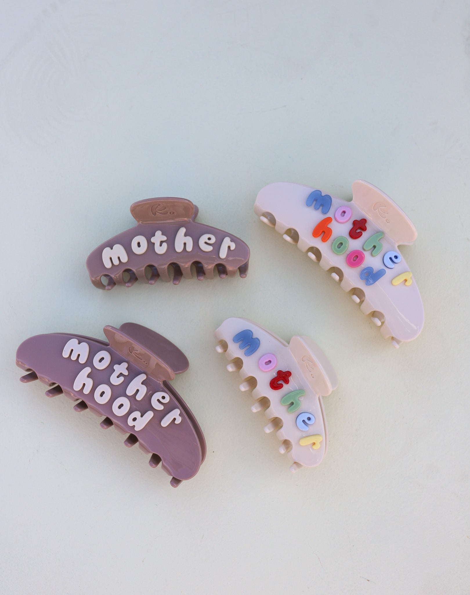 MOTHERHOOD CLAW