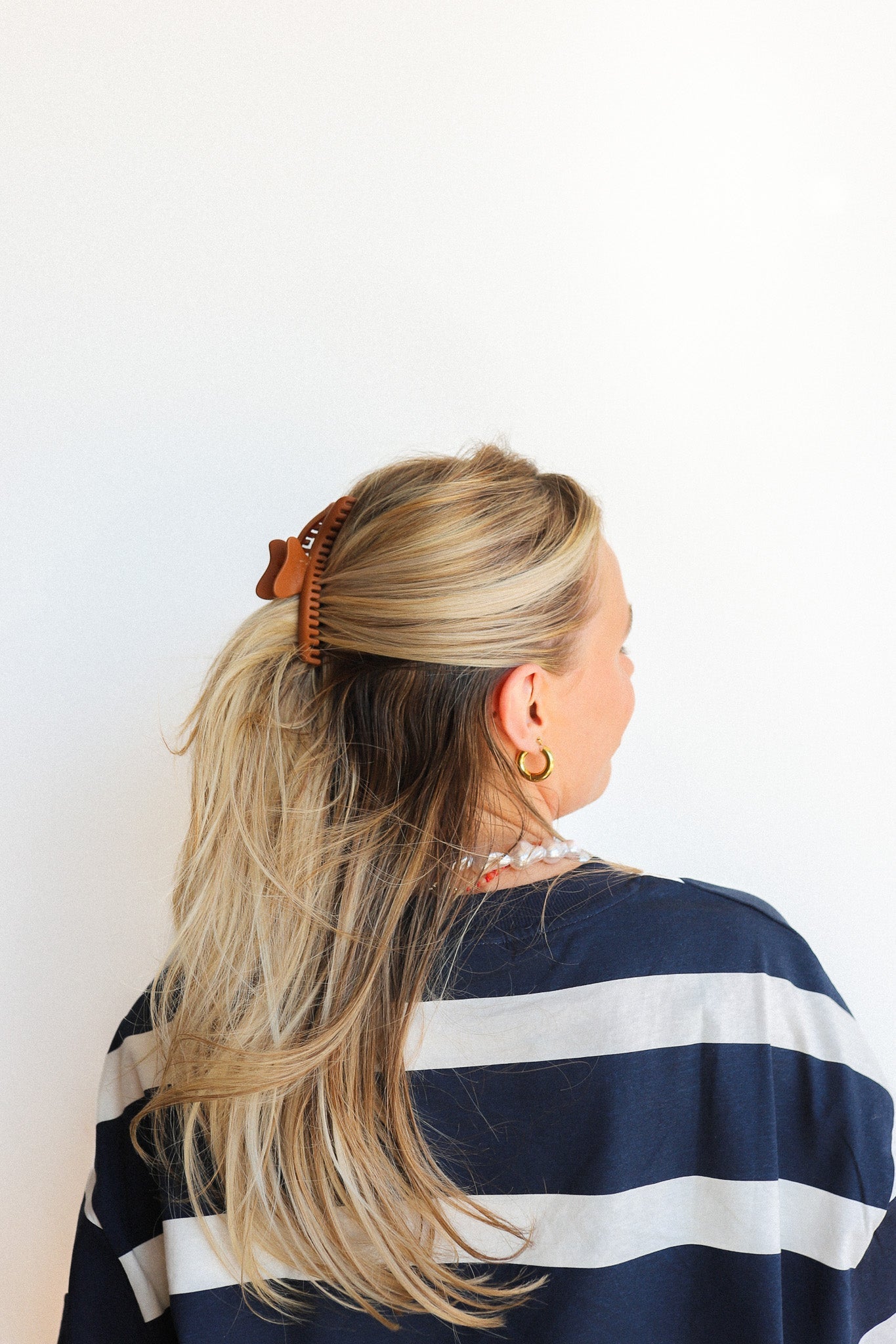 KAXI WAVY MIDI HOLD EVERYTHING CLAW