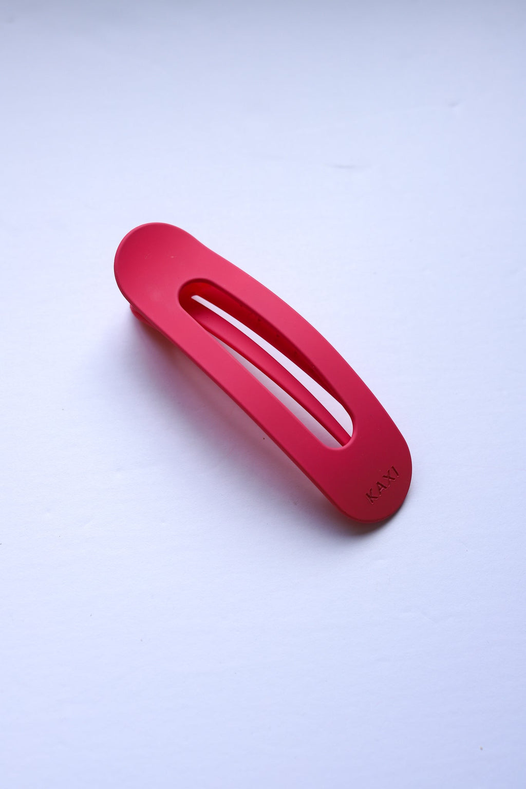 OVERSIZED LAY DOWN CLAW