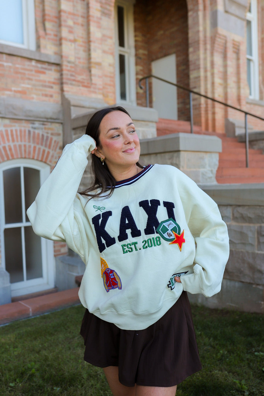 KAXI UNIVERSITY PATCH CREWNECK