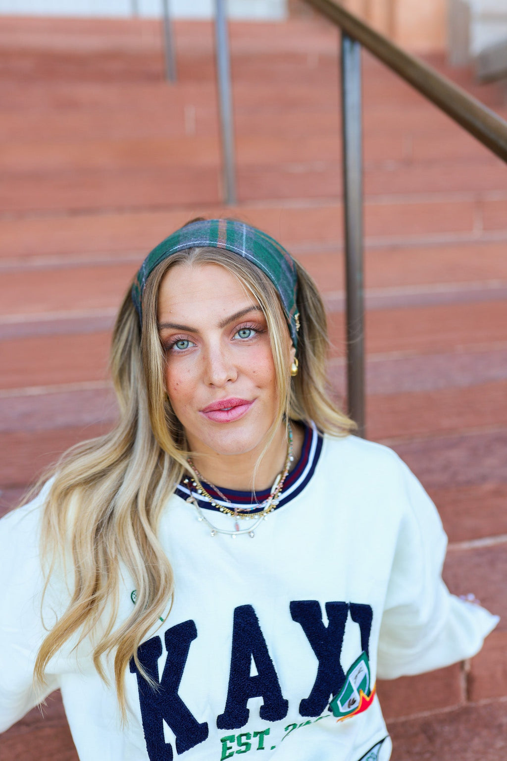 KAXI UNIVERSITY PATCH CREWNECK