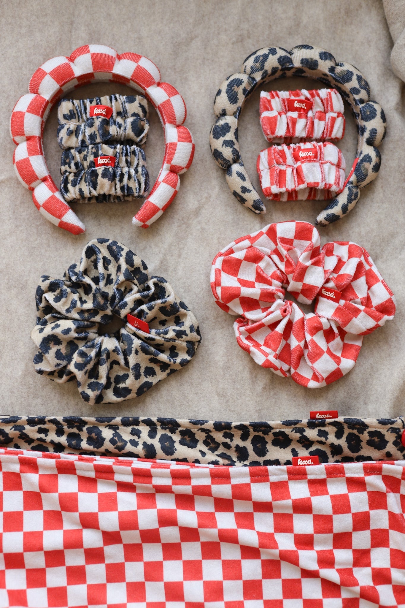 KAXI TOWEL SCRUNCHIE
