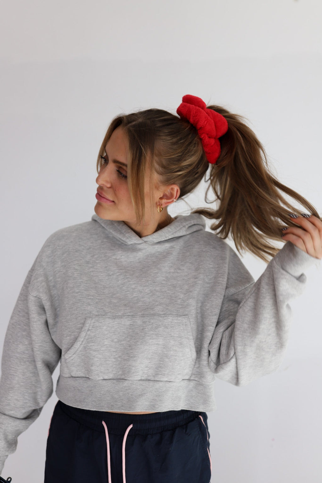 OVERSIZED TOWEL SCRUNCHIES