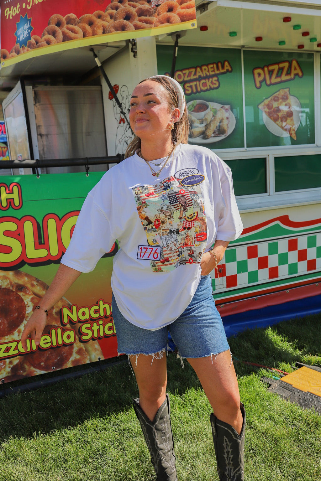 AMERICA'S SWEETHEART T-SHIRT