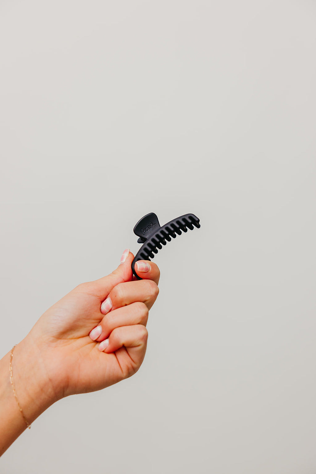 MATTE MINI HOLD EVERYTHING CLAW