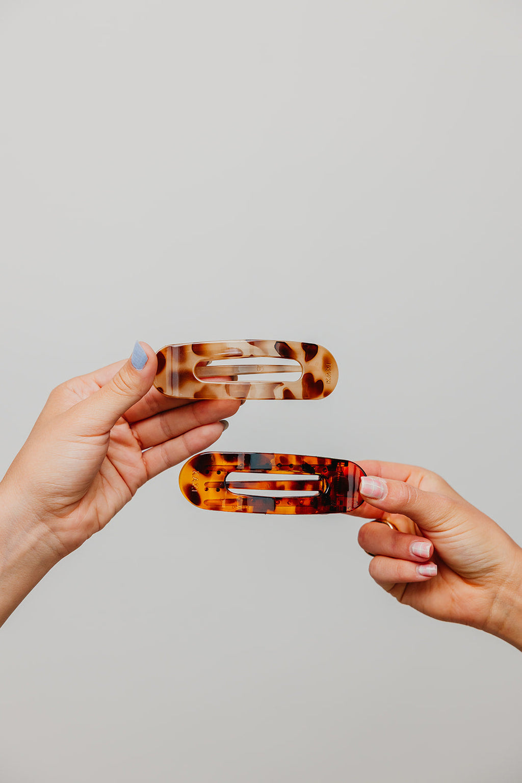 2 PACK LAY DOWN CLAWS