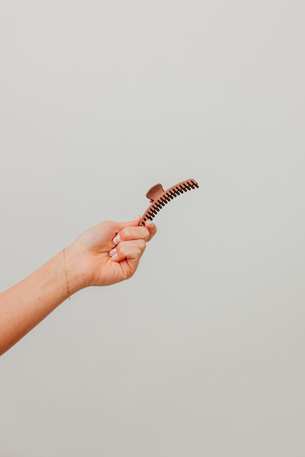 MATTE MIDI HOLD EVERYTHING CLAW