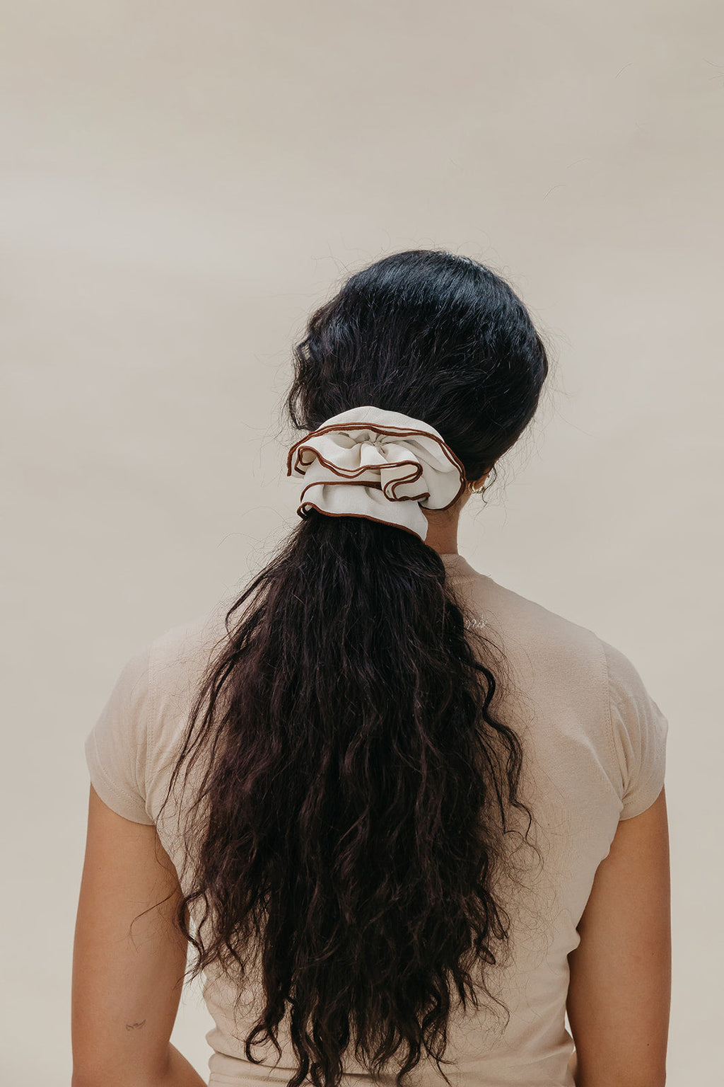 BEIGE MOM CORSET SCRUNCHIE