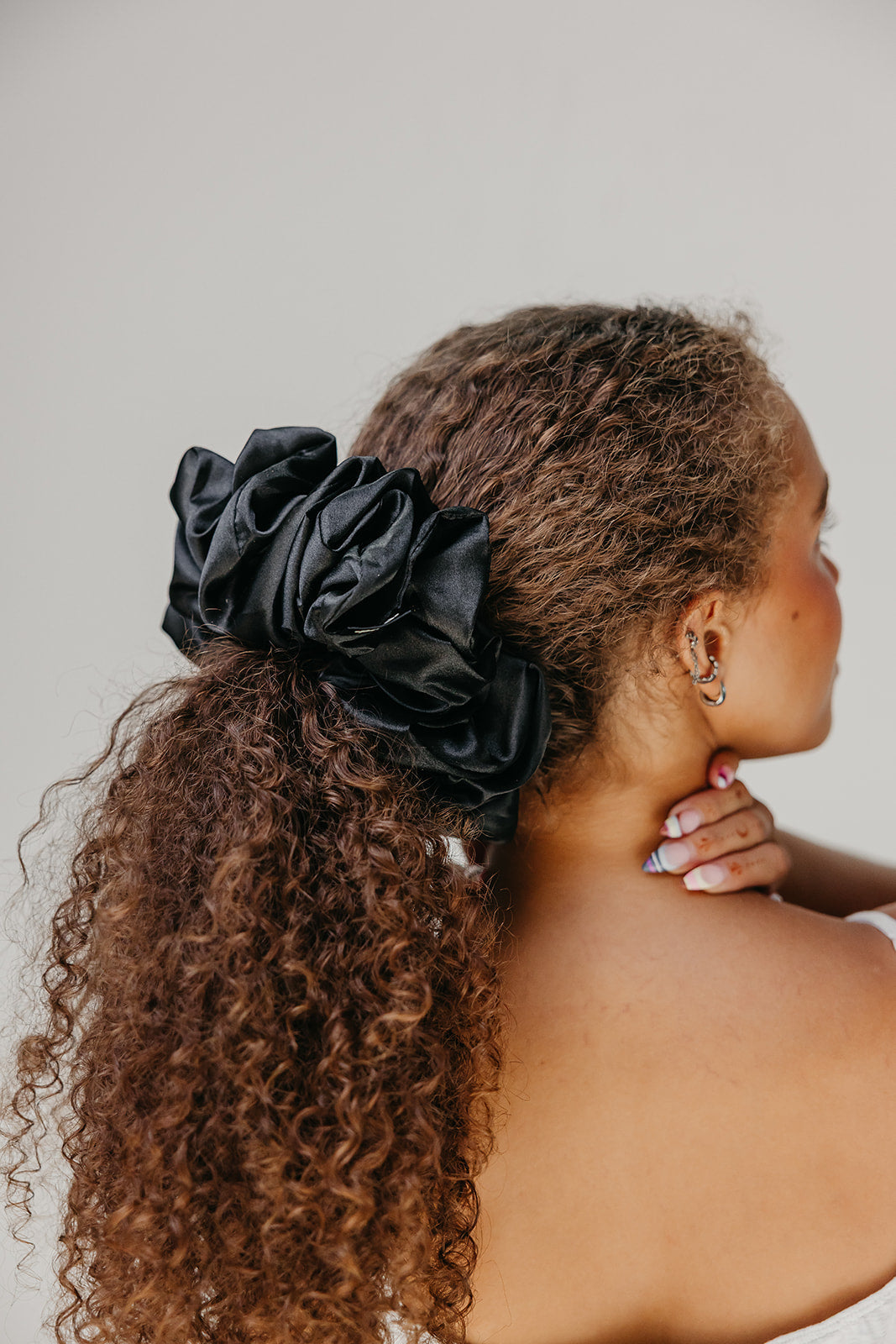 JUMBO SLEEP SILK/SATIN SCRUNCHIES