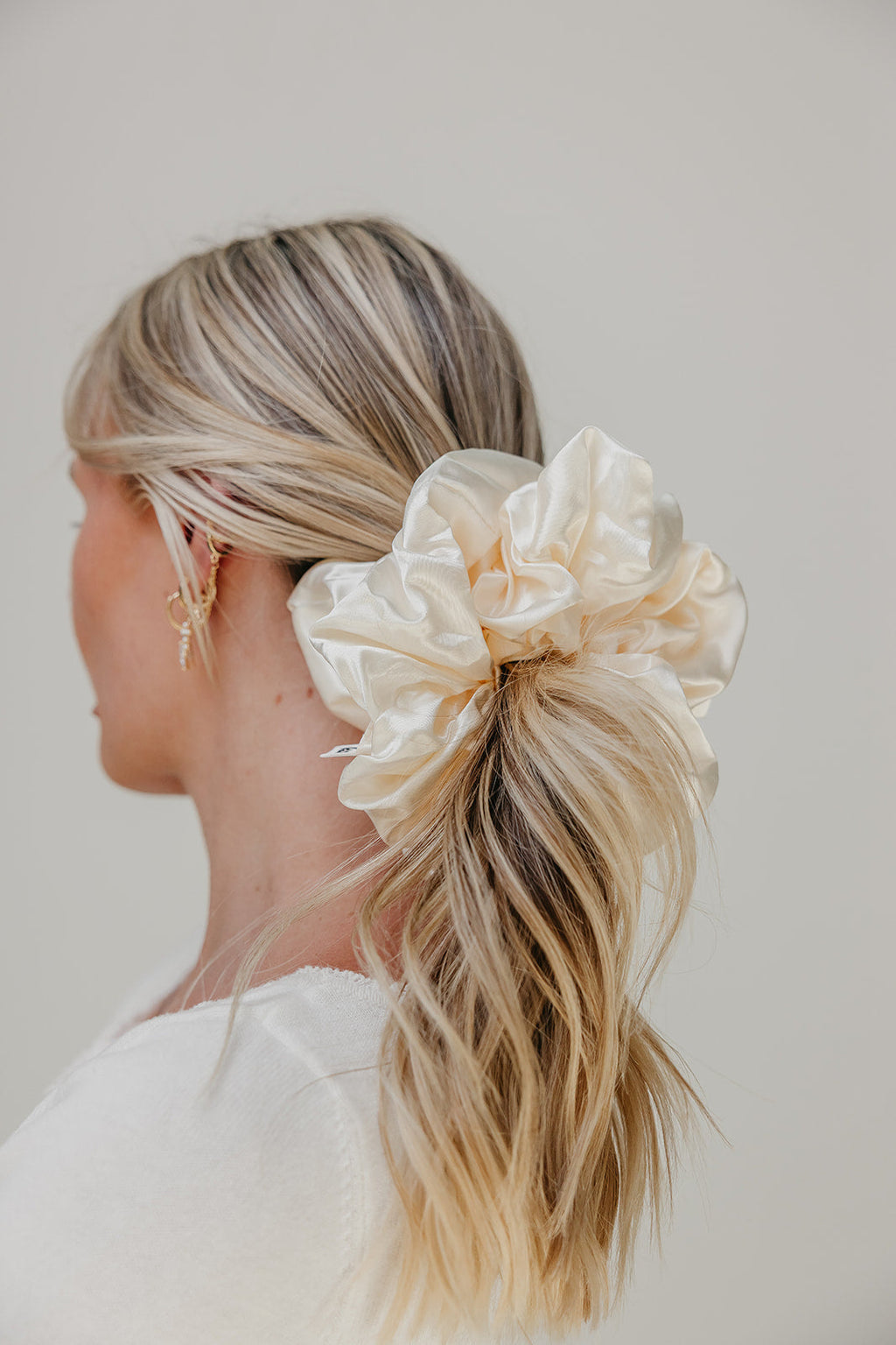 JUMBO SLEEP SILK/SATIN SCRUNCHIES