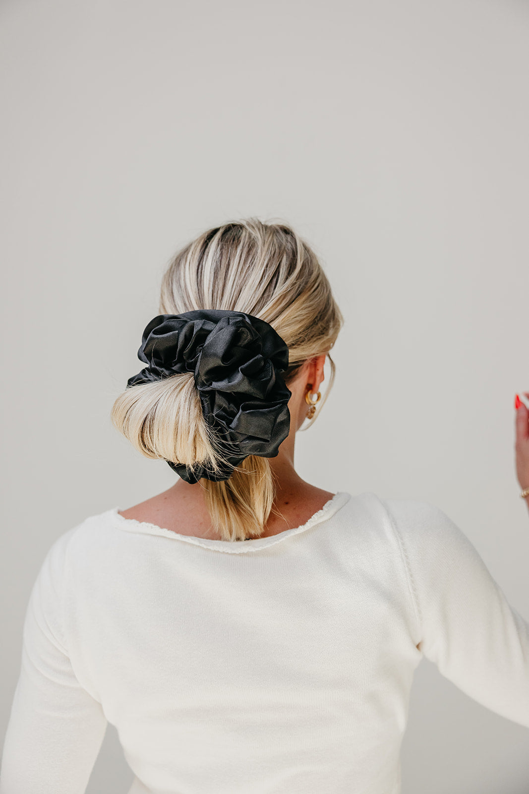 JUMBO SLEEP SILK/SATIN SCRUNCHIES
