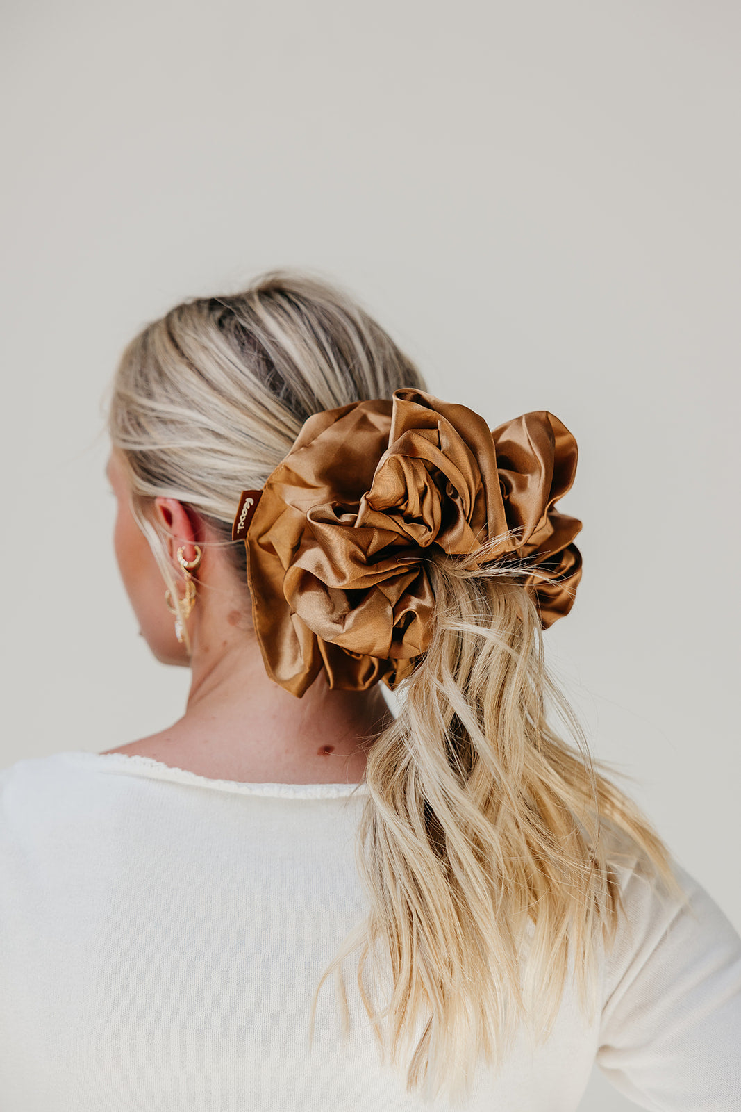 JUMBO SLEEP SILK/SATIN SCRUNCHIES