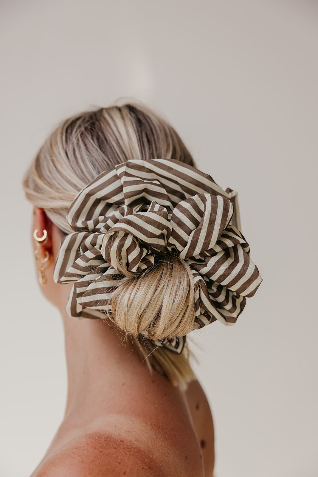 JUMBO SCRUNCHIE