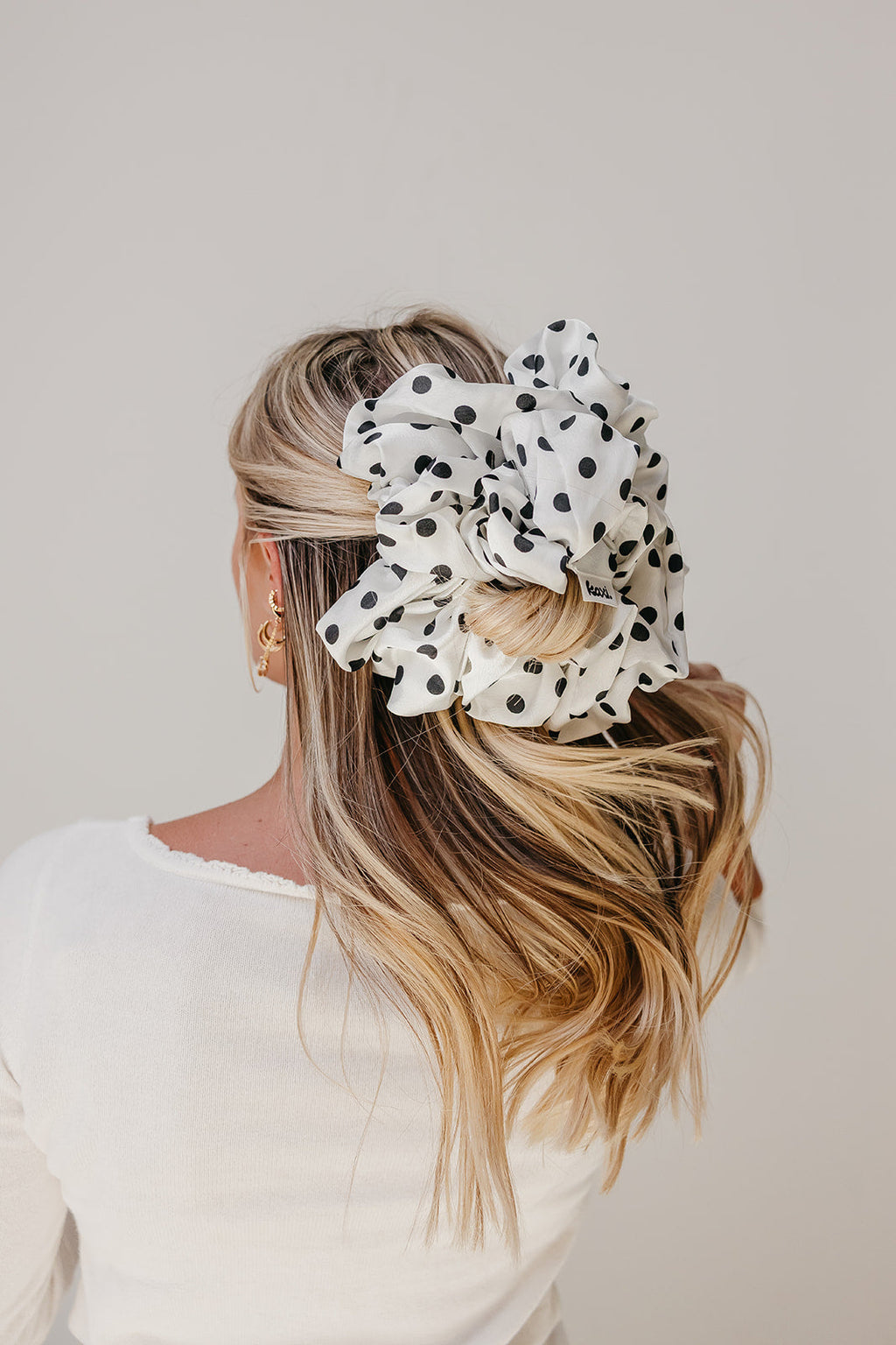 JUMBO SLEEP SILK/SATIN SCRUNCHIES