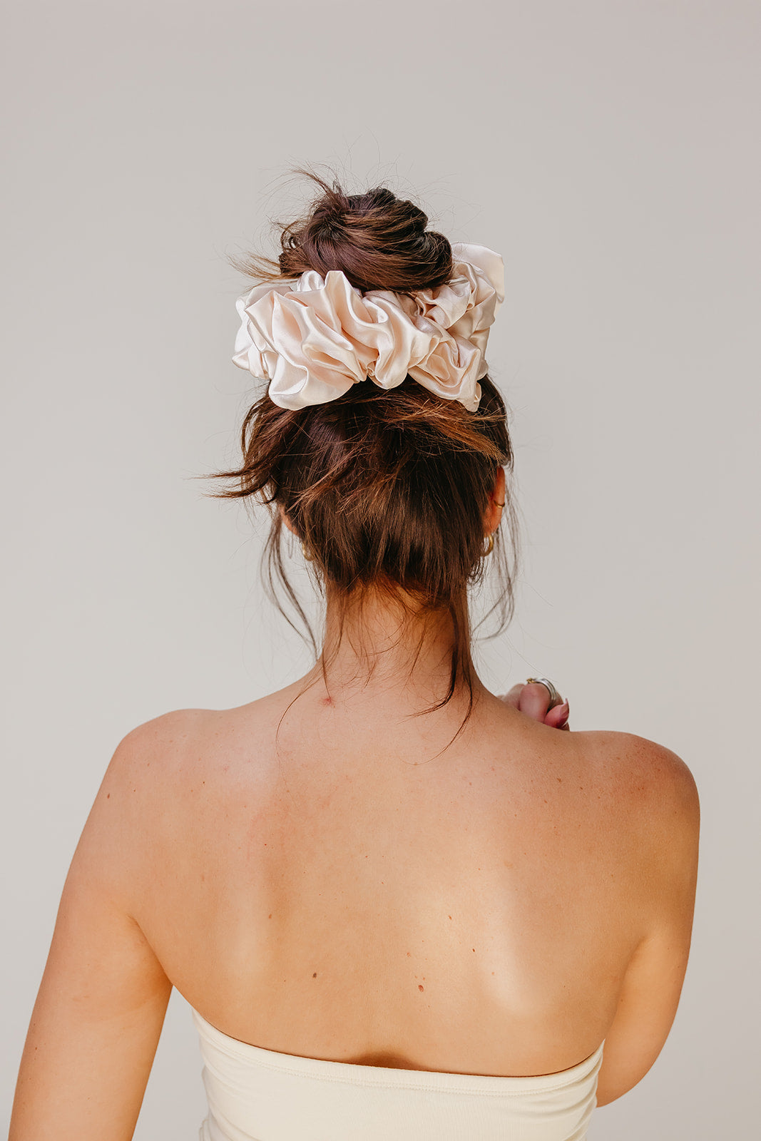 JUMBO SLEEP SILK/SATIN SCRUNCHIES