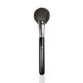 Nascita Large Oval Fan Brush 300 for Seamless Highlighting