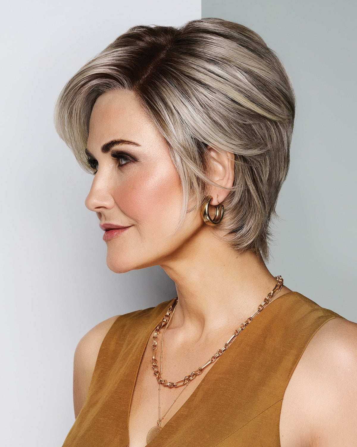 Raquel Welch Sheer Luxury Collection Posh Premiere Short Boycut Wig, Luxlite Cap, Average
