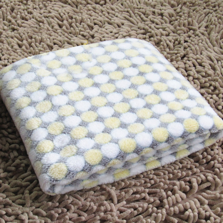 Soft Flannel Pet Blanket Dots Printed Breathable Bed Mat Warm Pet Sleeping Cushion Cover for Pet Dog Cat, Size:M(Cream Color)