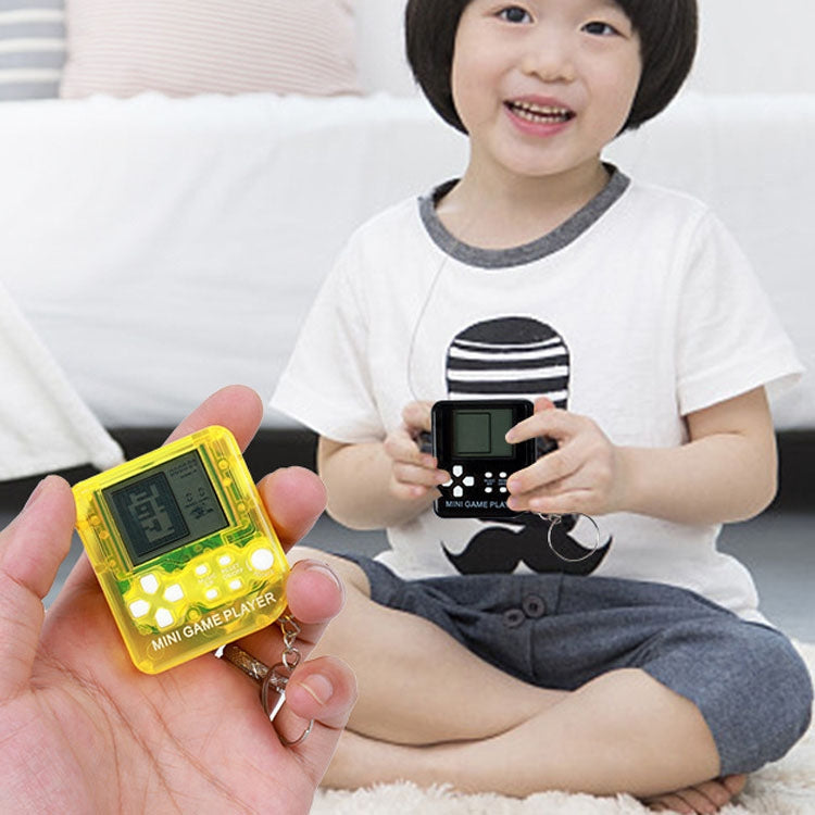 4 PCS Handheld Mini Game Console Toy Classic Brick Game Console with Keychain(Random Color)