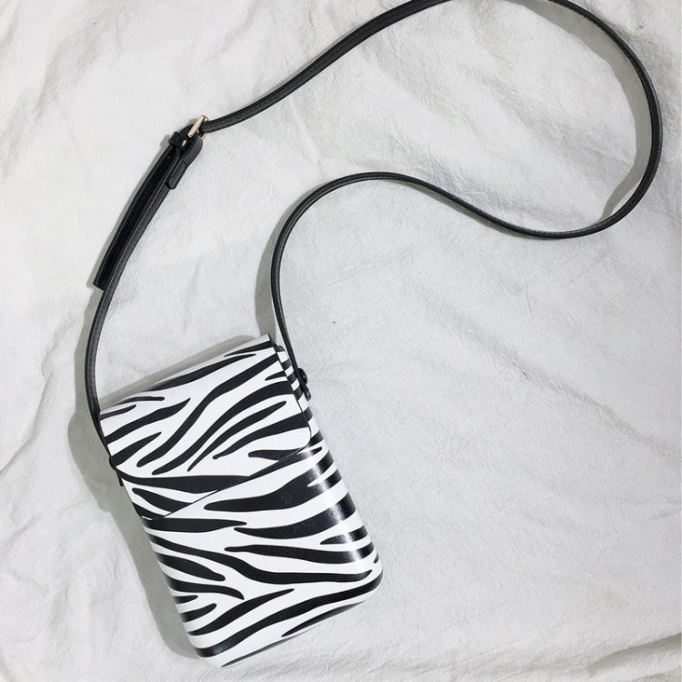 Fashion Versatile Vertical Models Single Shoulder Crossbody Mobile Phone Bag, Color: Zebra Pattern