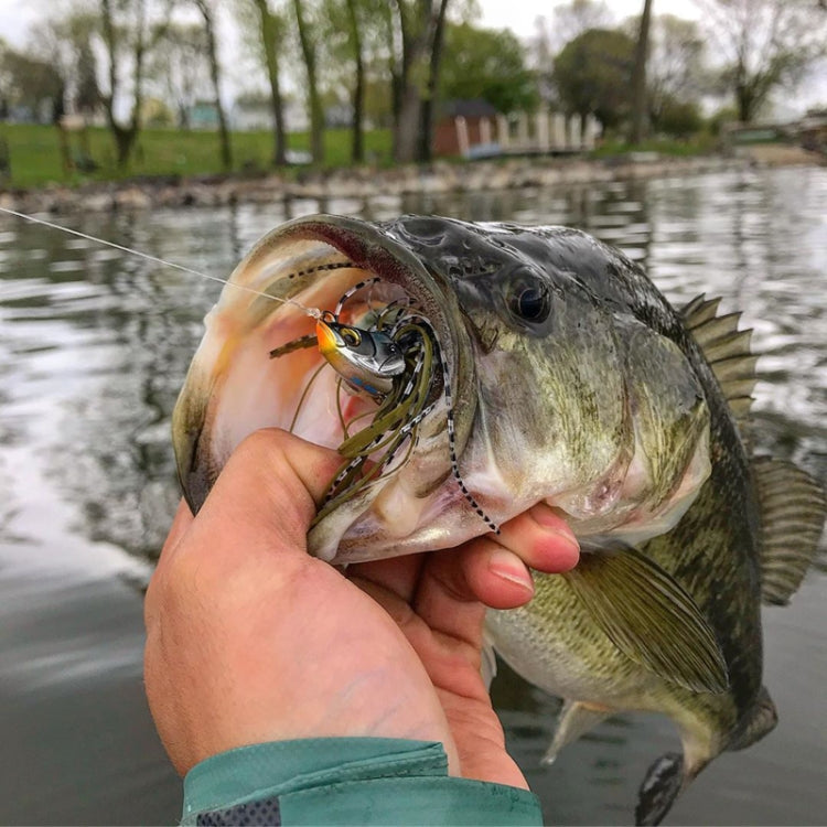 Lures Fake Bait Hubs Rotating Composite Sequins Noise Freshwater Sea Fishing Warped  Mouth Catfish Bait(B)