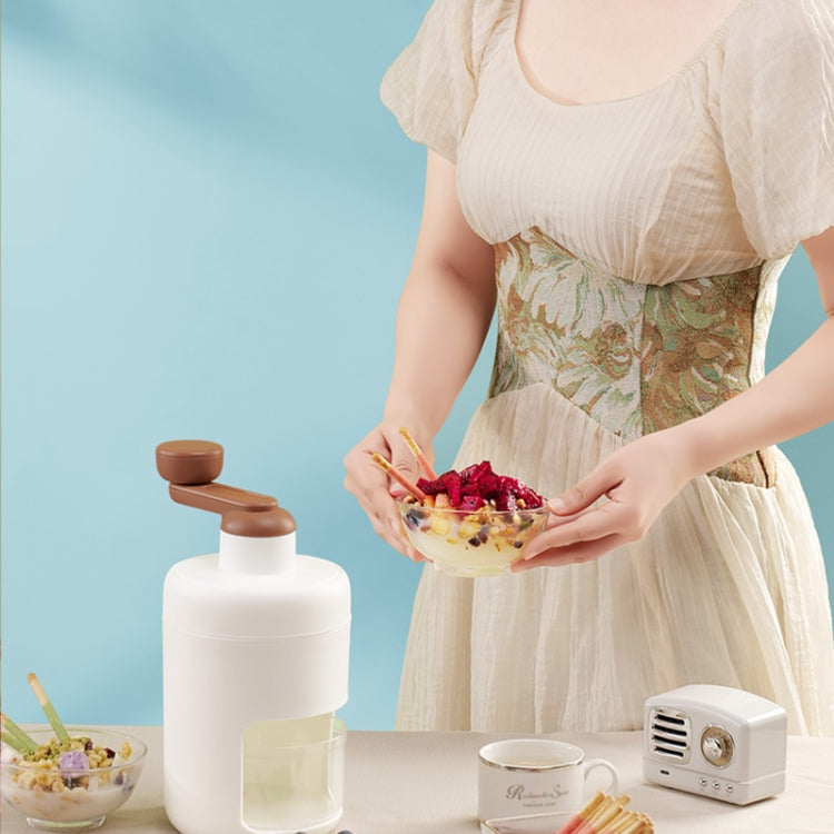 Household Small Manual Ice Crusher Portable Mini Ice Smoothie Machine(T555)
